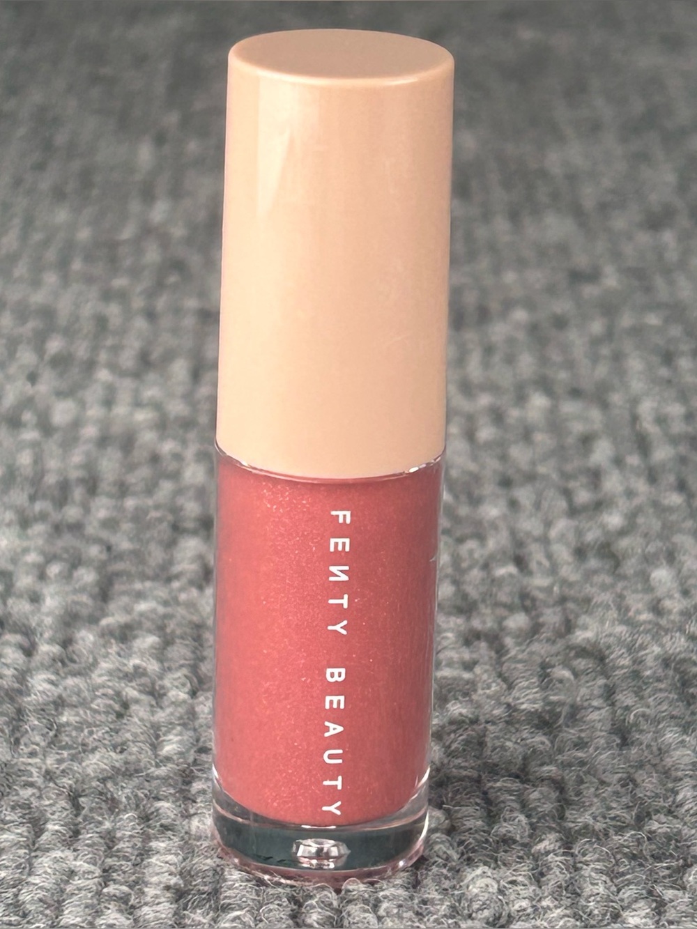 FENTY Gloss Bomb Universal Lip Luminizer Mini ~RIRI (Shimmering Rose Mauve Nude)